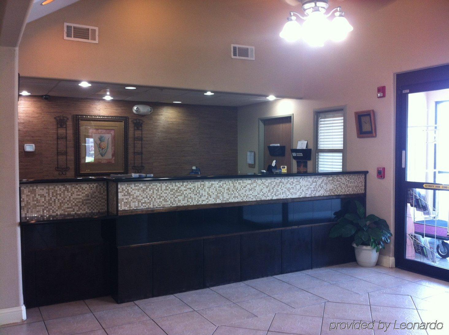 Best Western Plus & 3*